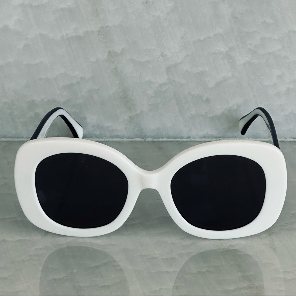 CHANEL Black and White Sunglasses 71414A White Rare - Picture 2 of 11